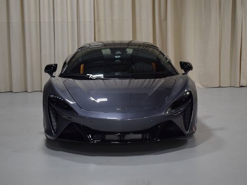 New 2025 McLaren Artura Spider image 7
