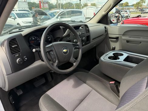 Used 2012 Chevrolet Silverado 1500 W/T RWD image 11