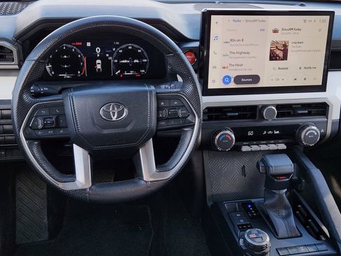 Used 2024 Toyota Tacoma TRD Off-Road image 28