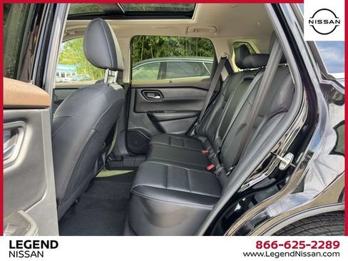 Used 2023 Nissan Rogue SV w/ SV Premium B Package AWD/4WD image 12