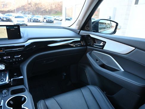 Used 2023 Acura MDX SH-AWD w/ Technology Package image 15