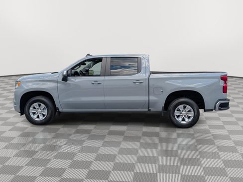 Used 2024 Chevrolet Silverado 1500 LT RWD image 2