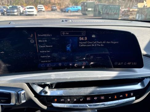 Used 2025 Cadillac Lyriq Luxury AWD/4WD image 26