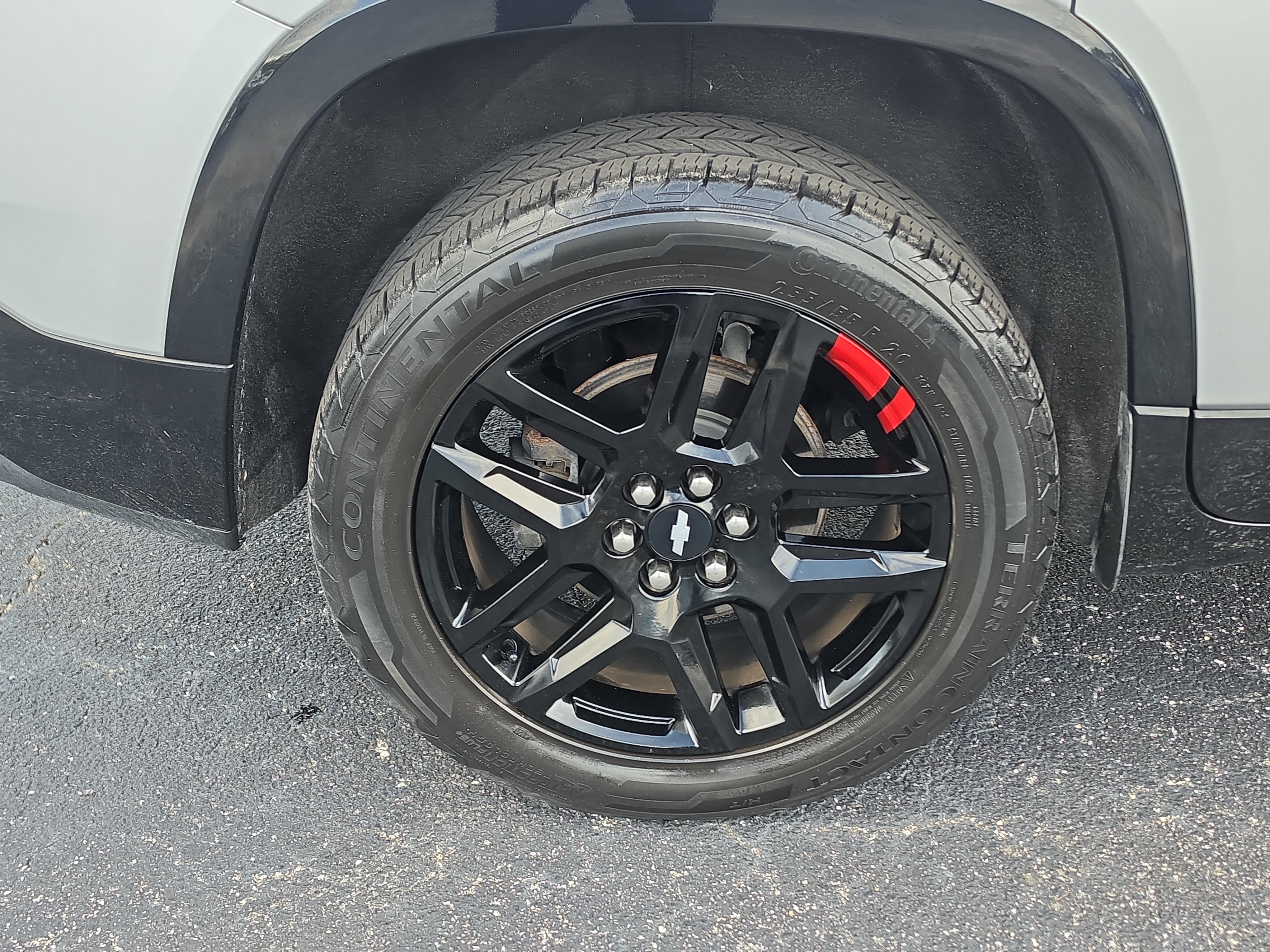 Certified 2019 Chevrolet Traverse Premier w/ Redline Edition AWD/4WD image 5
