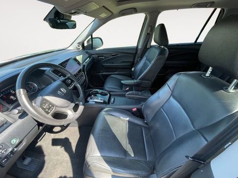 Used 2020 Honda Pilot Touring image 9