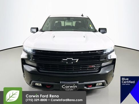 Used 2021 Chevrolet Silverado 1500 LT Trail Boss w/ Convenience Package II AWD/4WD image 2