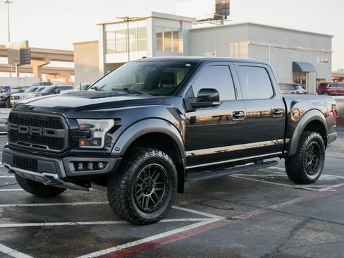 Used 2018 Ford F150 Raptor w/ Equipment Group 802A Luxury AWD/4WD image 18
