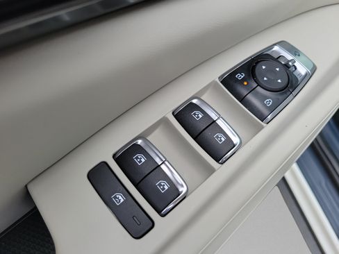 New 2027 Kia Carnival SX Prestige FWD image 13
