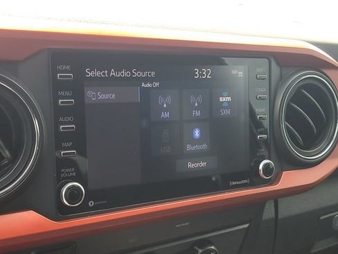 Used 2020 Toyota Tacoma TRD Sport RWD image 21
