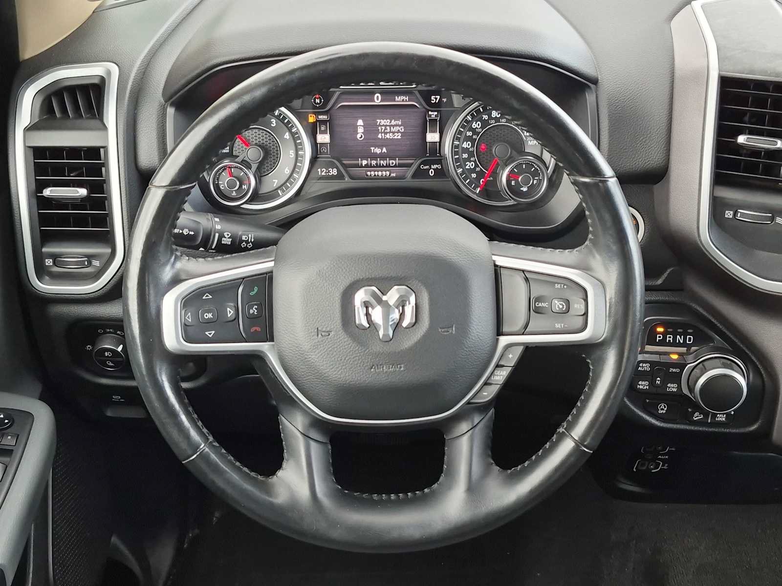 Used 2020 RAM 1500 Big Horn AWD/4WD image 24