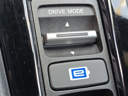Used 2024 Honda Accord Sport image 5
