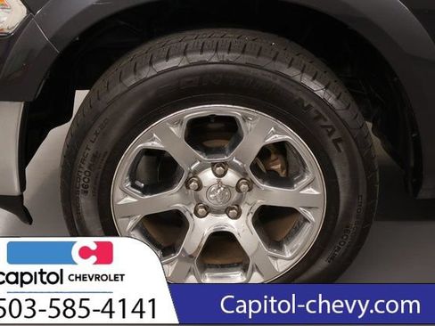 Used 2017 RAM 1500 Laramie w/ Convenience Group AWD/4WD image 9