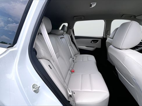 Certified 2024 Nissan Rogue SL AWD/4WD image 22