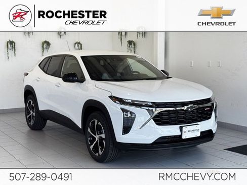 New 2026 Chevrolet Trax RS w/ Driver Confidence Package image 1