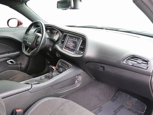 Used 2021 Dodge Challenger R/T Scat Pack w/ T/A Package image 20