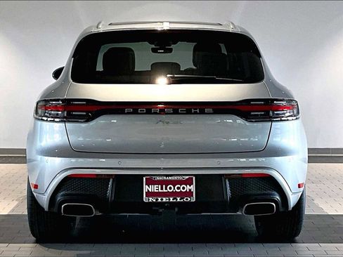 New 2026 Porsche Macan image 6