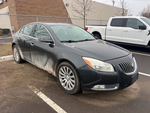 Used 2013 Buick Regal Premium image 3