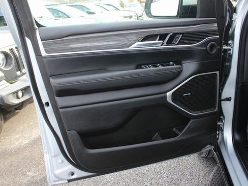 Used 2022 Jeep Wagoneer Series II image 20