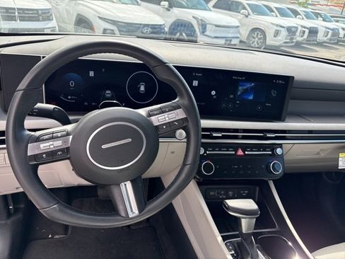 Used 2025 Hyundai Tucson SEL image 26