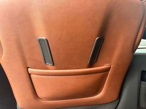 Used 2019 Cadillac Escalade Luxury image 40