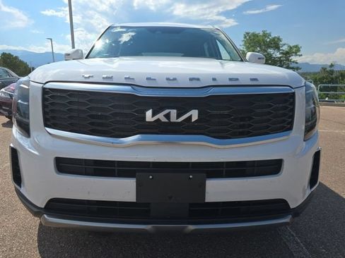Used 2022 Kia Telluride EX w/ EX Premium Package FWD image 2