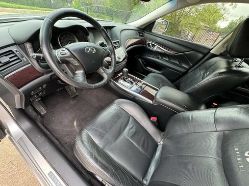 Used 2011 INFINITI M37 w/ Premium Pkg image 11