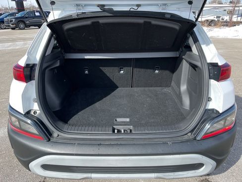 Used 2022 Hyundai Kona SE image 27