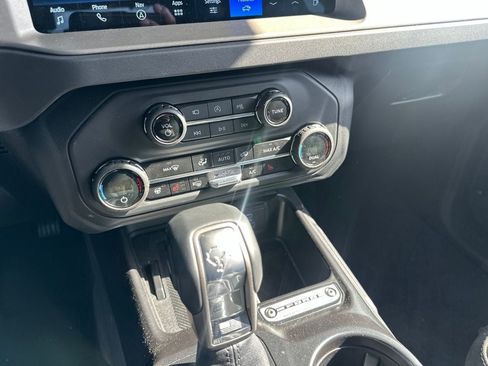 Used 2025 Ford Bronco Outer Banks AWD/4WD image 21