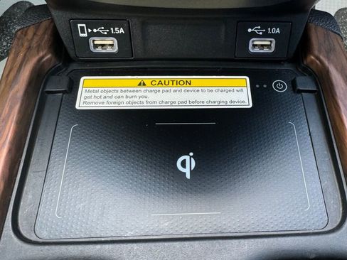 Used 2020 Honda CR-V Touring image 31
