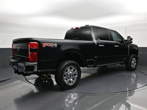 Used 2025 Ford F250 Lariat w/ Chrome Package AWD/4WD image 5