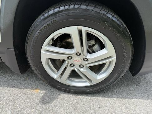Used 2019 GMC Terrain SLE w/ Driver Convenience Package FWD image 13