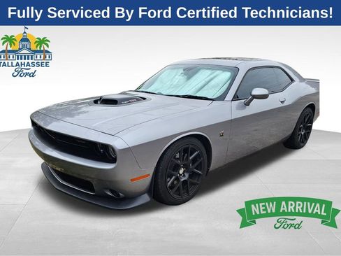 Used 2015 Dodge Challenger R/T Scat Pack image 1
