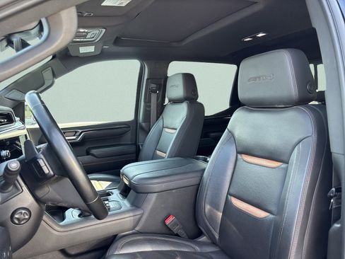 Used 2024 GMC Sierra 1500 AT4 w/ Technology Package AWD/4WD image 12