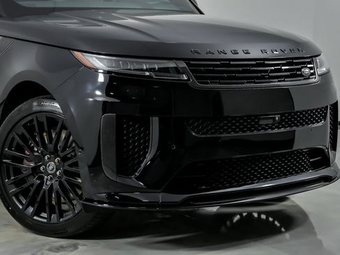 Used 2025 Land Rover Range Rover Sport SV Edition Two AWD/4WD image 3