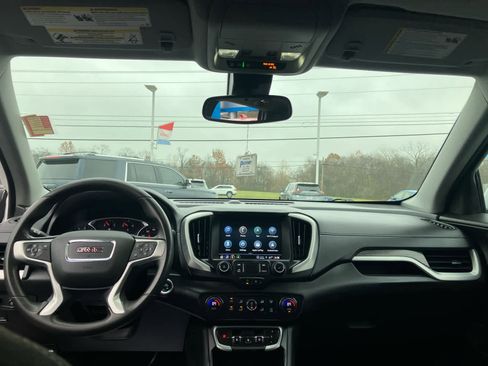 Used 2022 GMC Terrain SLE w/ Driver Convenience Package image 35
