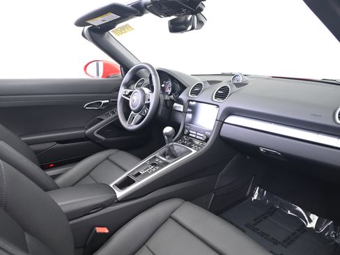 Certified 2025 Porsche 718 Boxster S image 22