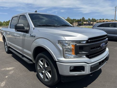 Used 2019 Ford F150 XLT w/ Equipment Group 302A Luxury AWD/4WD image 2