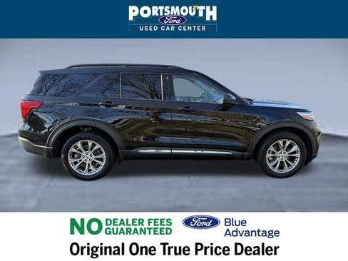 Used 2022 Ford Explorer XLT w/ Equipment Group 202A image 6
