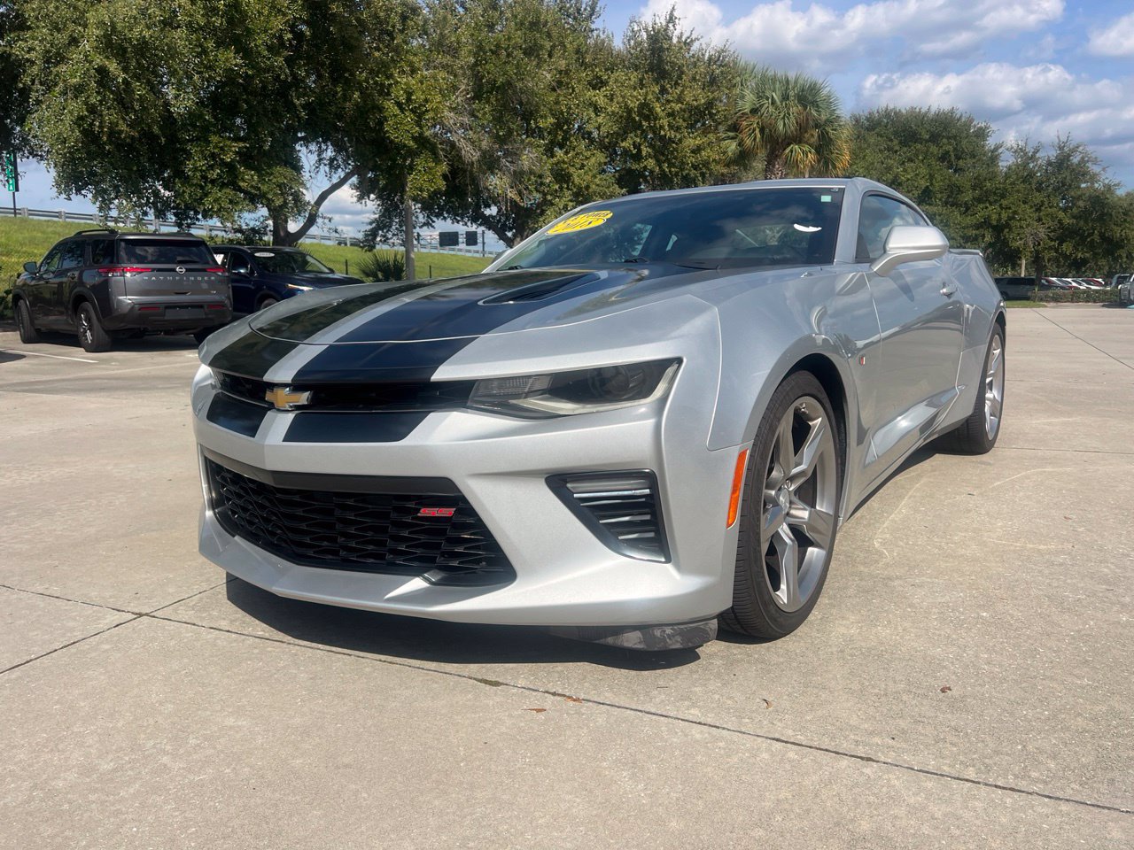 Used 2018 Chevrolet Camaro SS RWD image 1