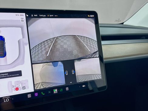 Used 2023 Tesla Model Y Long Range AWD/4WD image 22