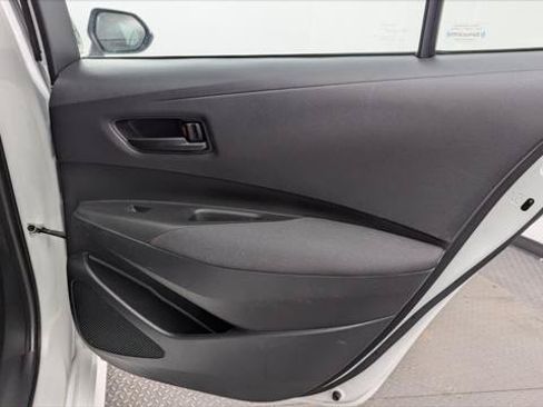 Used 2022 Toyota Corolla LE FWD image 19