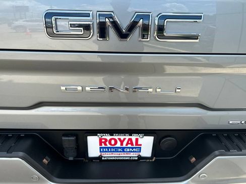 Used 2024 GMC Sierra 2500 Denali Ultimate w/ Max Trailering Package AWD/4WD image 35