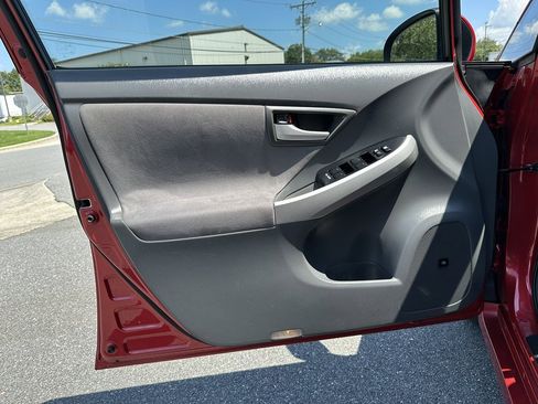 Used 2010 Toyota Prius Two image 10