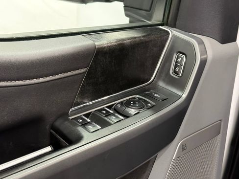 Used 2024 Ford F350 XLT w/ XLT Premium Package image 16