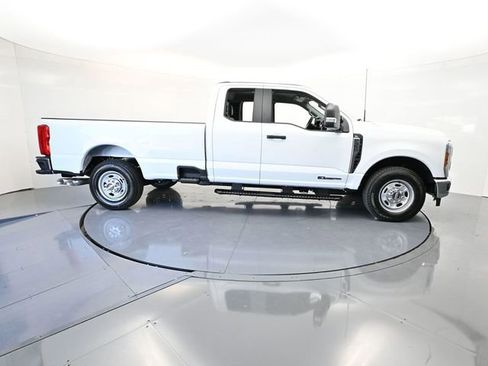 New 2026 Ford F350 XL w/ XL Chrome Package RWD image 8
