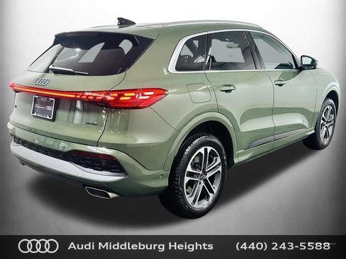Certified 2025 Audi Q5 Premium Plus w/ Premium Plus AWD/4WD image 9