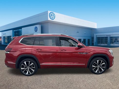 Certified 2024 Volkswagen Atlas SEL Premium R-Line AWD/4WD image 8
