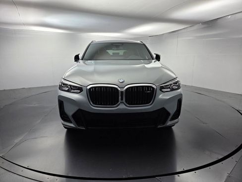 Used 2024 BMW X4 M40i AWD/4WD image 3