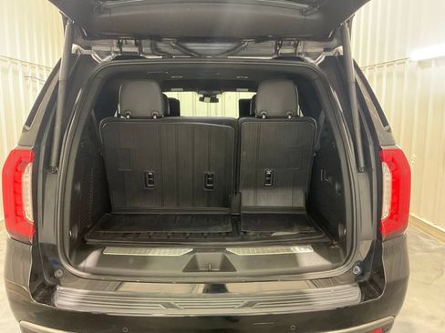 Used 2023 GMC Yukon AT4 w/ LPO, Floor Liner Package AWD/4WD image 30
