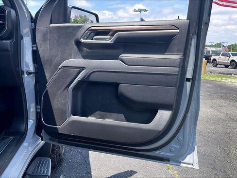 Used 2025 Chevrolet Silverado 1500 RST AWD/4WD image 26